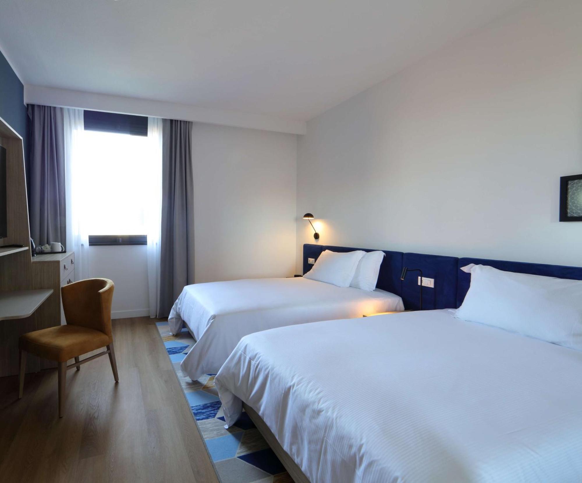 Hampton By Hilton Rome North Fiano Romano Exterior photo