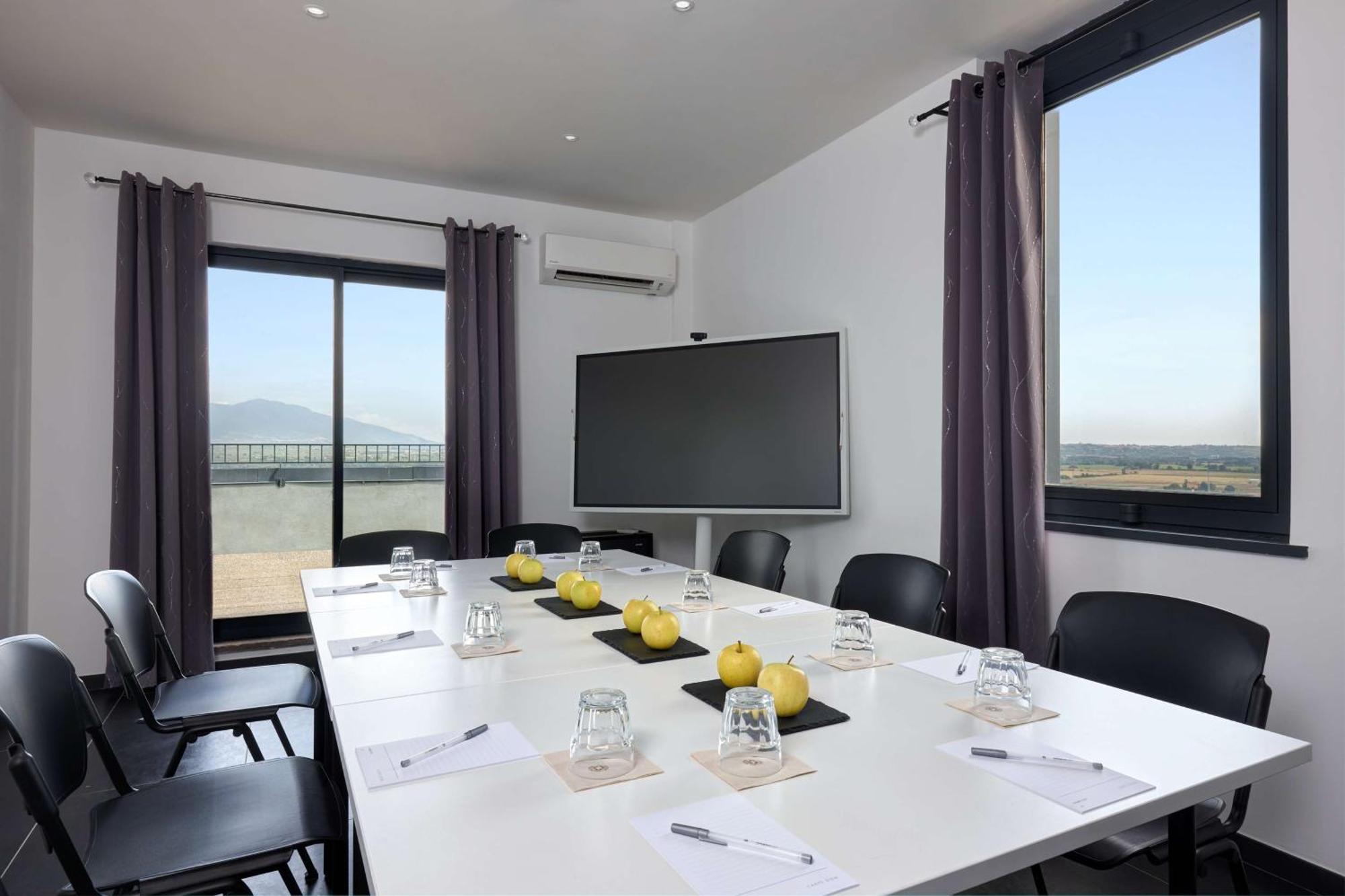 Hampton By Hilton Rome North Fiano Romano Exterior photo